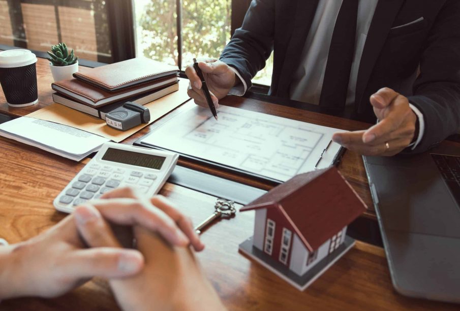 Louer un bien immobilier : démarches et documents indispensables